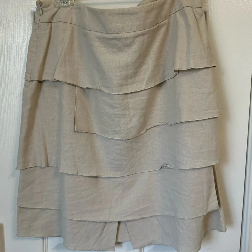 Larry Levine Khaki Neutral Linen Blend Tiered Pencil Skirt Size 10